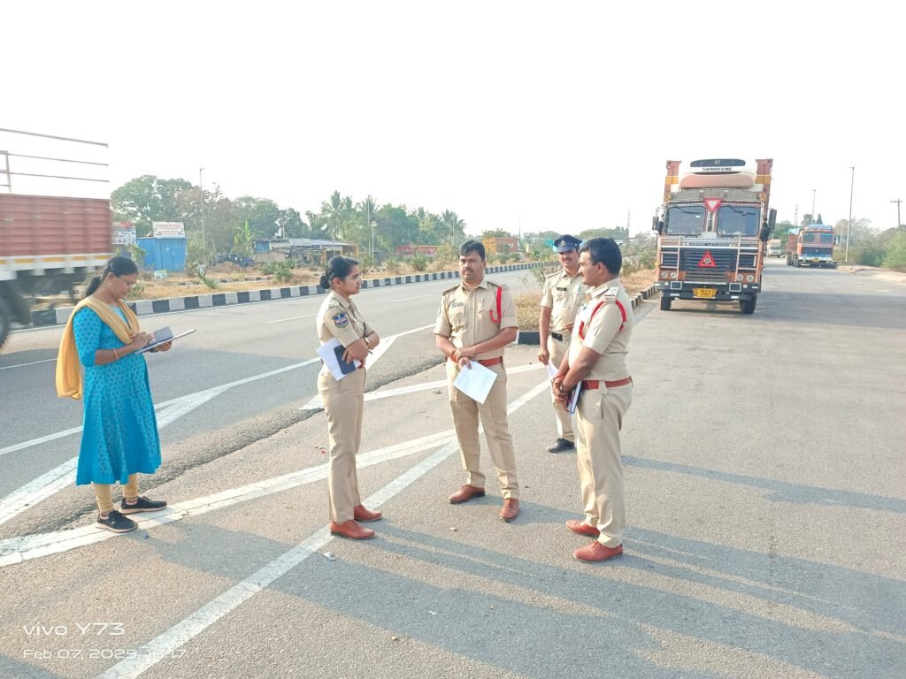 ప్రమాద స్థలాల పరిశీలన