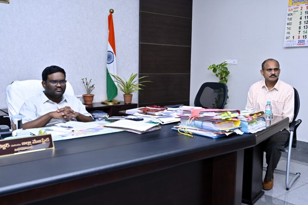 పంటల క్రయవిక్రయాలను నిశితంగా పర్యవేక్షించాలి