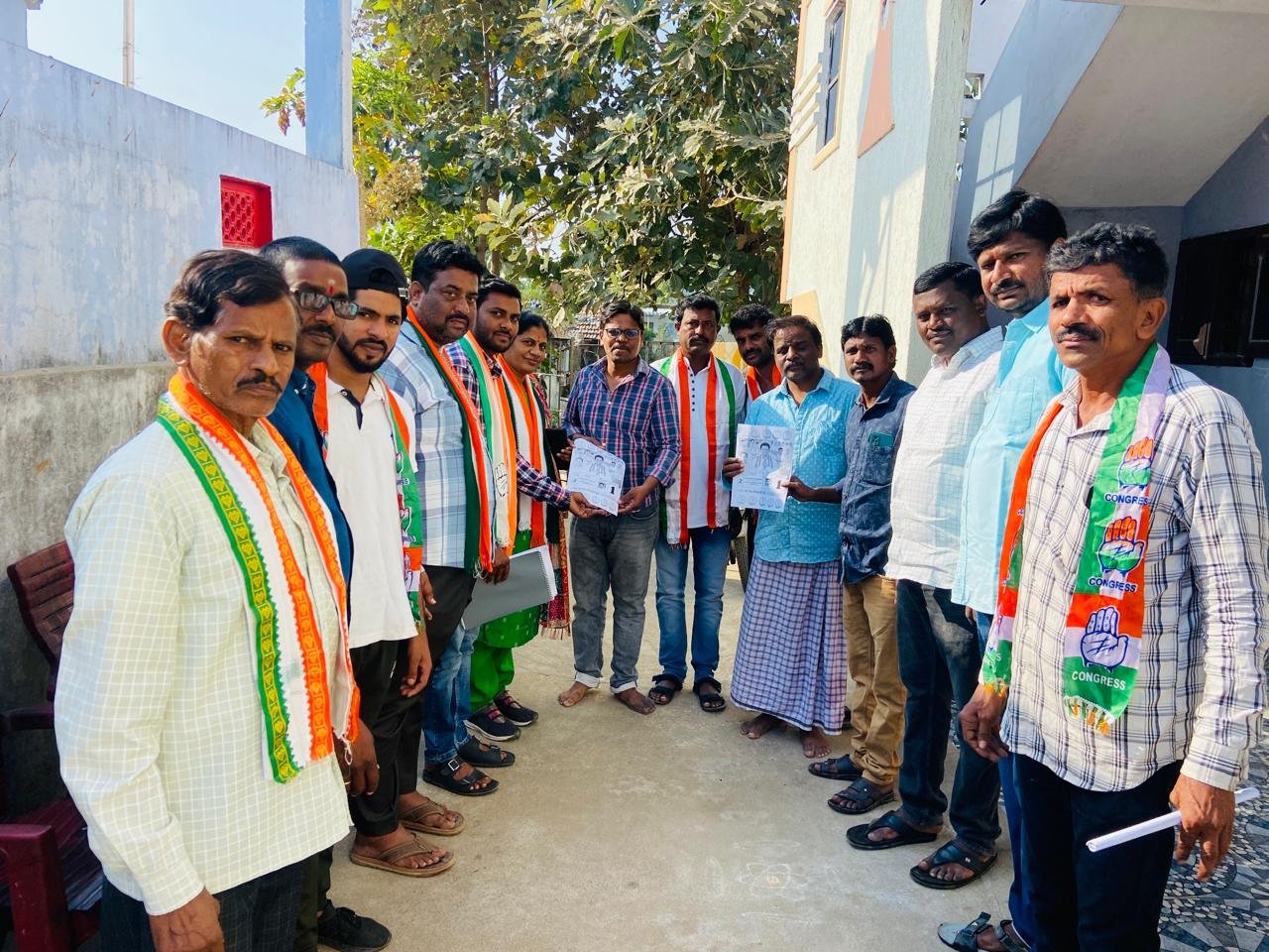 Congress is campaigning from house to house