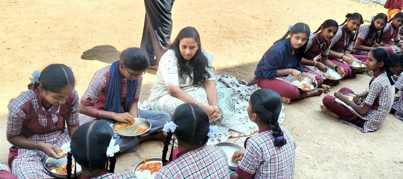 Bansuwada sub collector who had lunch with the students