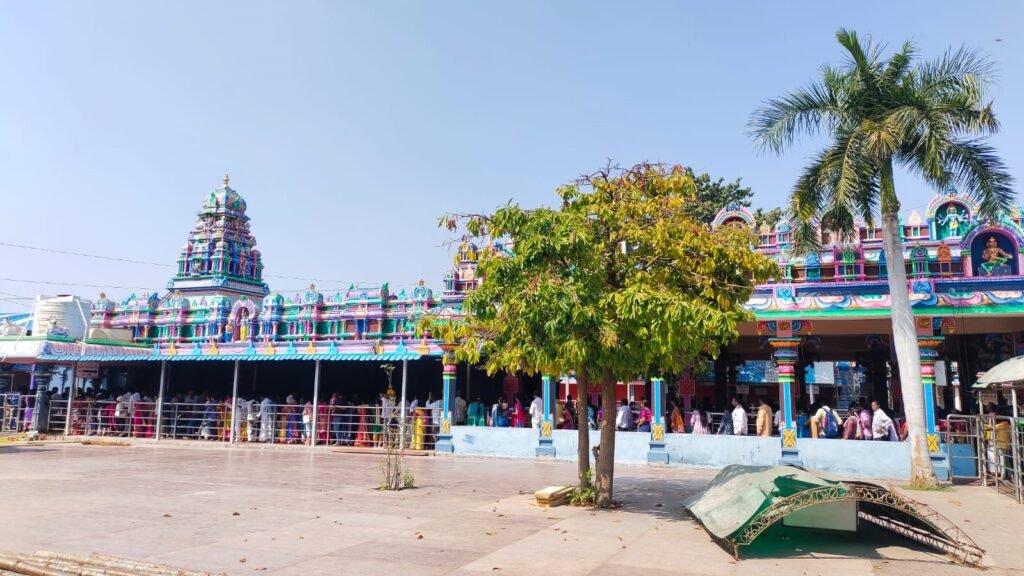 Kashinan Marinan Mukti... Kaleswarasya Darshanan Mukti...