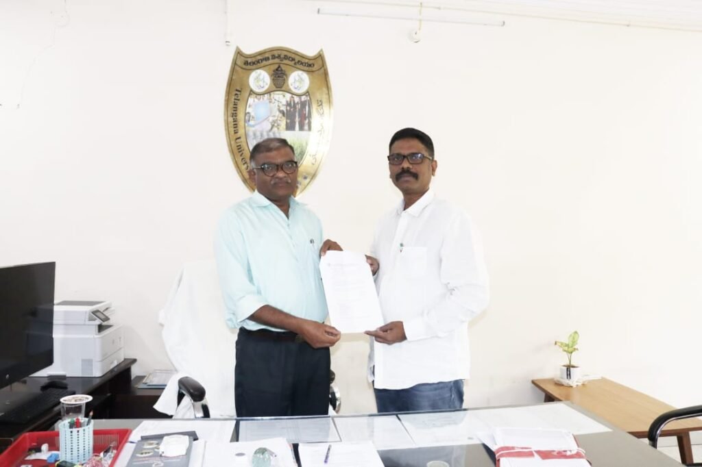 తెయూ ఆర్ట్స్ అండ్ సైన్స్ కళాశాల ప్రిన్సిపాల్ గా డా.ప్రవీణ్ మామిడాల
