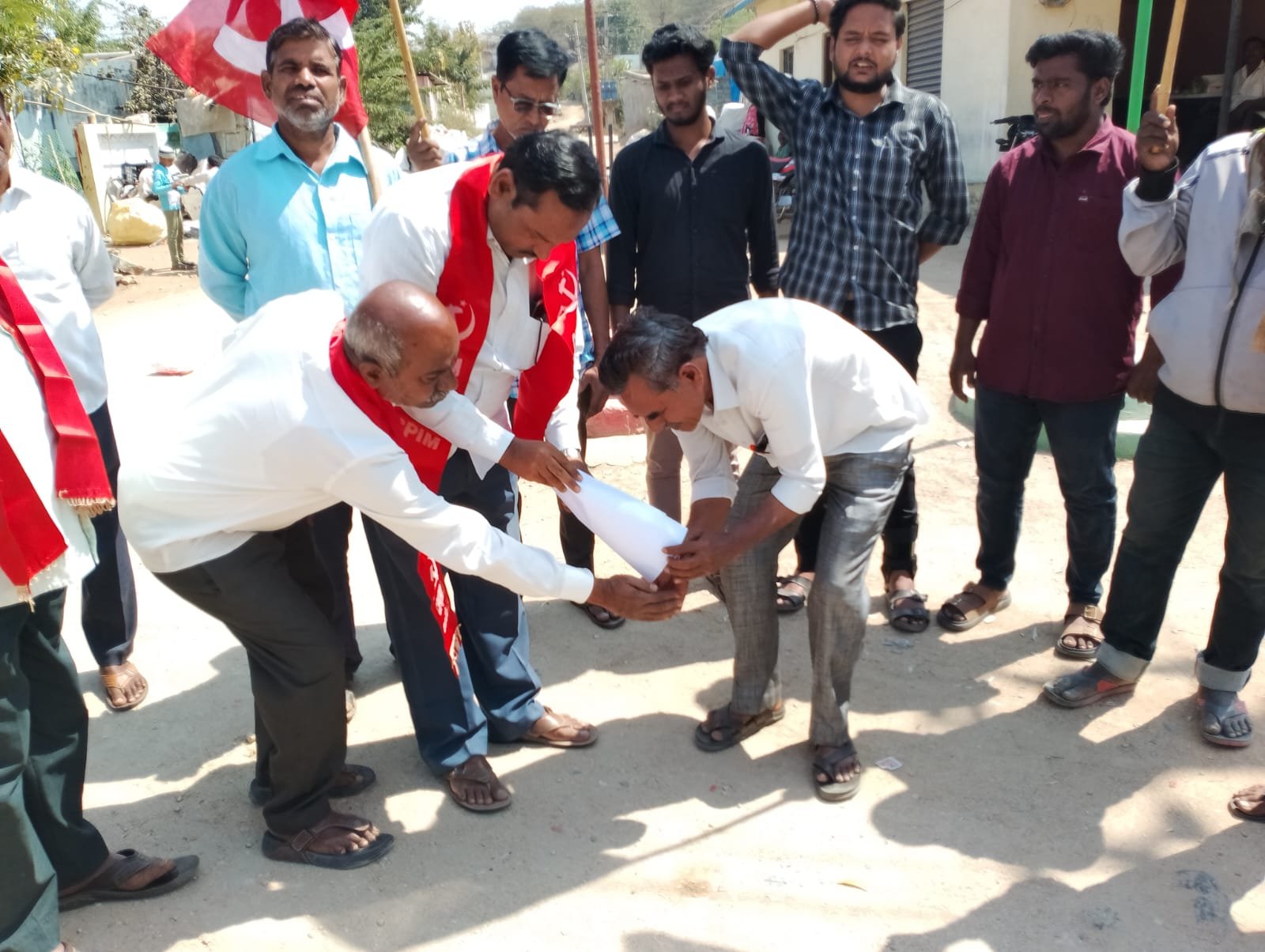 Burning of Budget Papers under the leadership of the Left