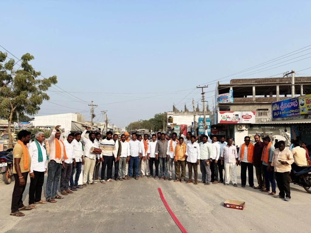 బీజేపీ విజయోత్సవ సంబురాలు