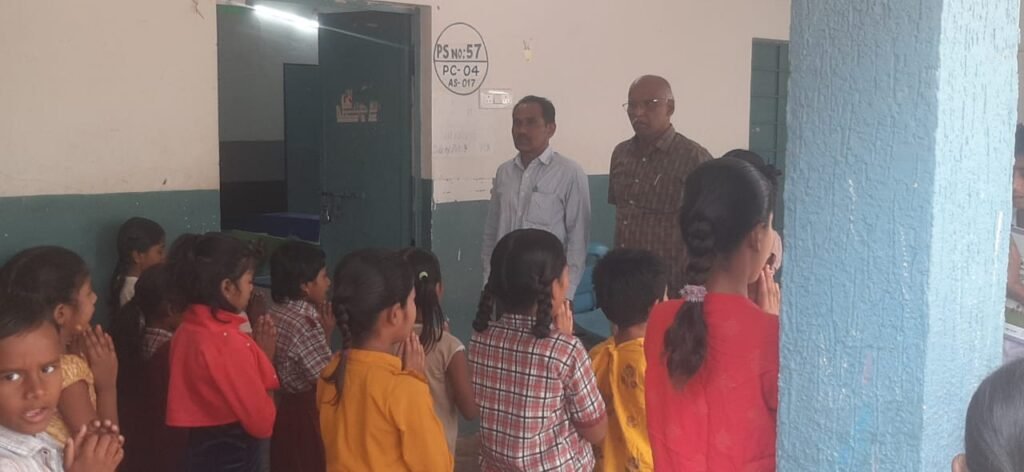 Show cause notices to four teachers