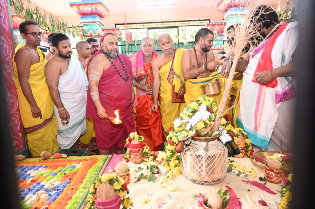 Kumbhabhishekam with Bhaktisradhas