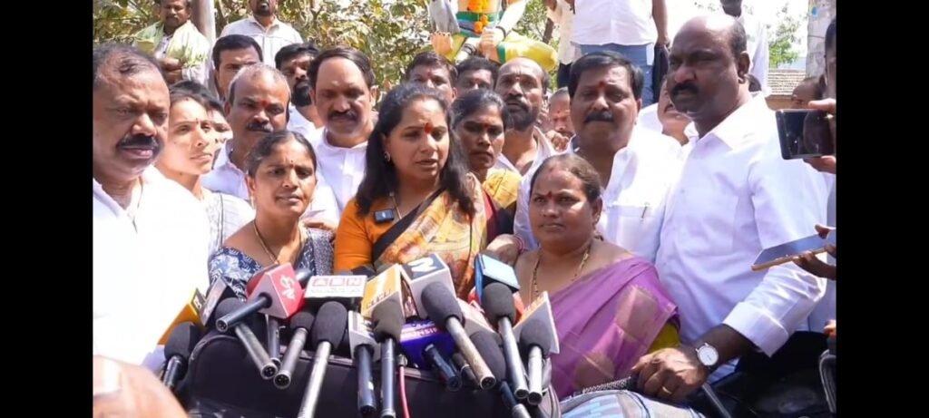 బీసీ బిల్లును కేంద్రం మీదికి తోసే ప్రయత్నం