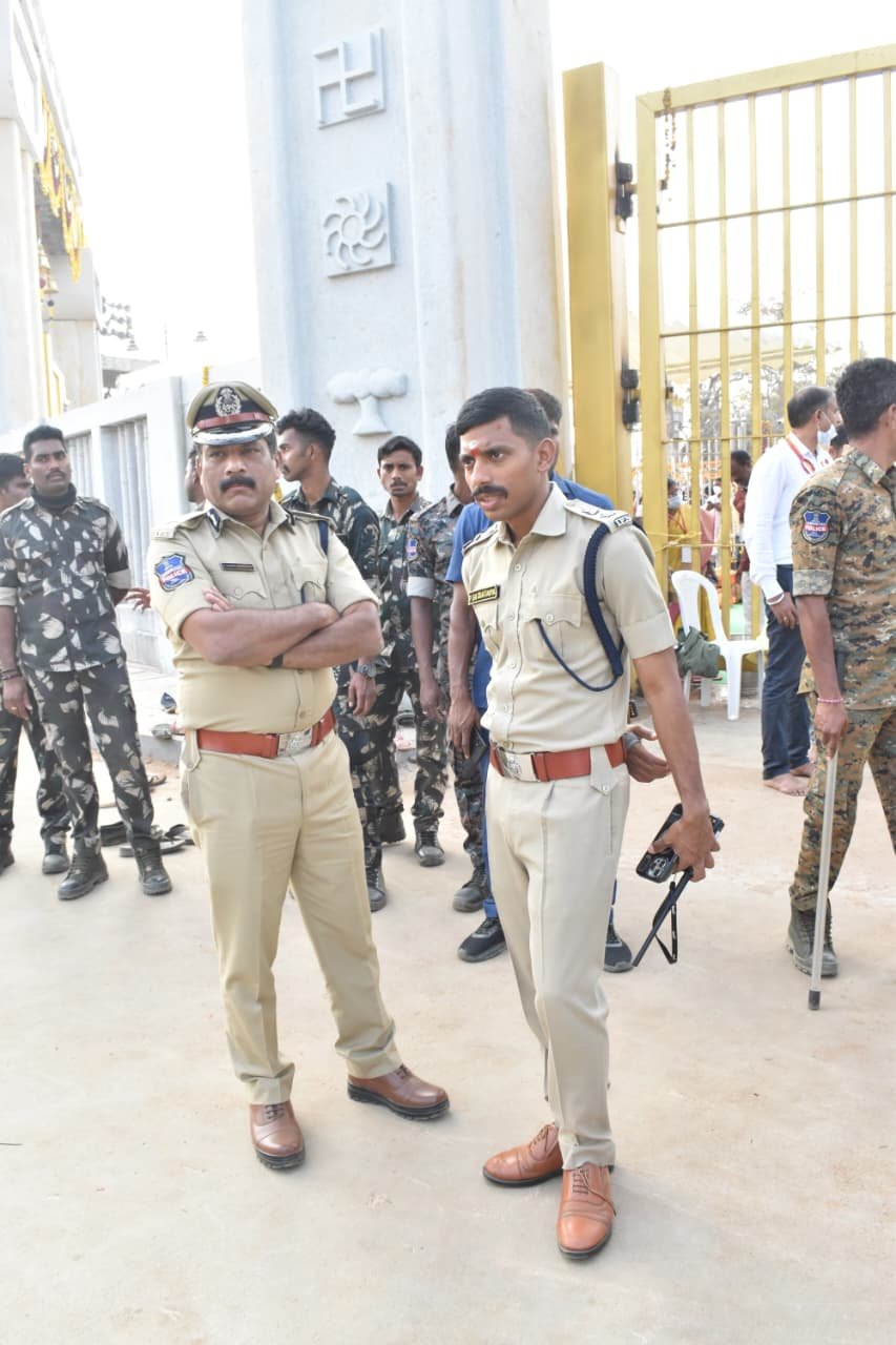 IG, CP supervise Medaram Jatara Bandobast