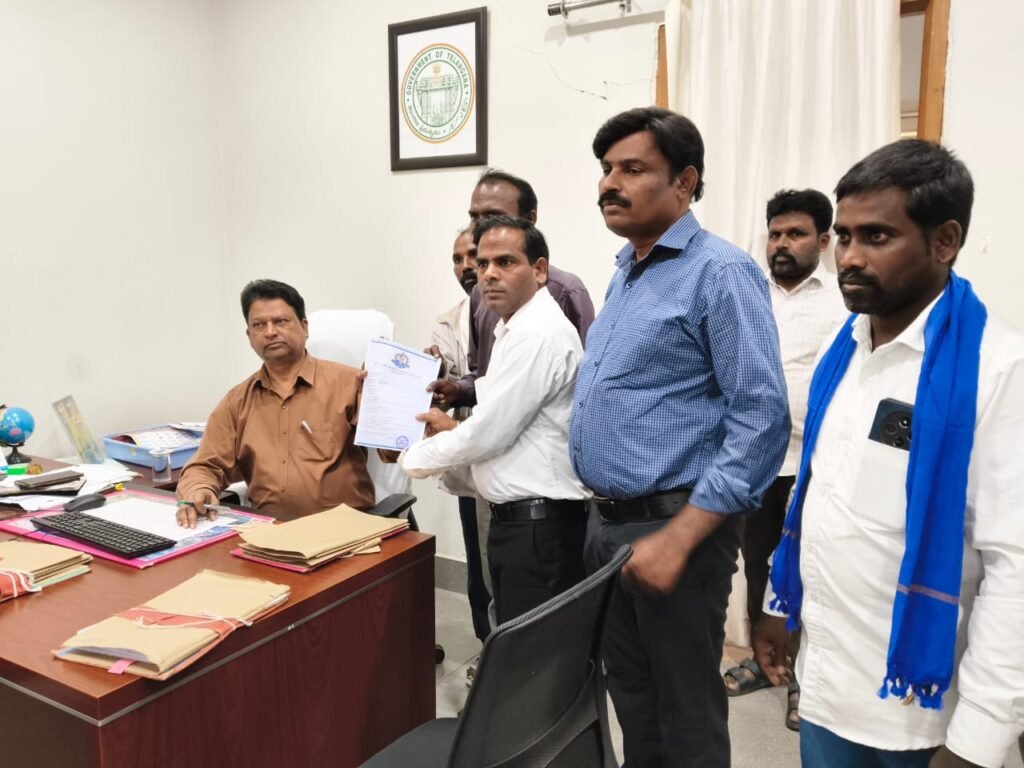 ఎస్సీ భవనంపై జరుగుతున్న అక్రమాలపై చర్యలు తీసుకోవాలి