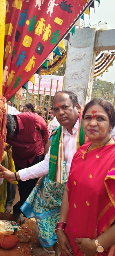 Nizamabad Rural MLA Bhupathi Reddy and his wife visited Sammakka and Saralamma