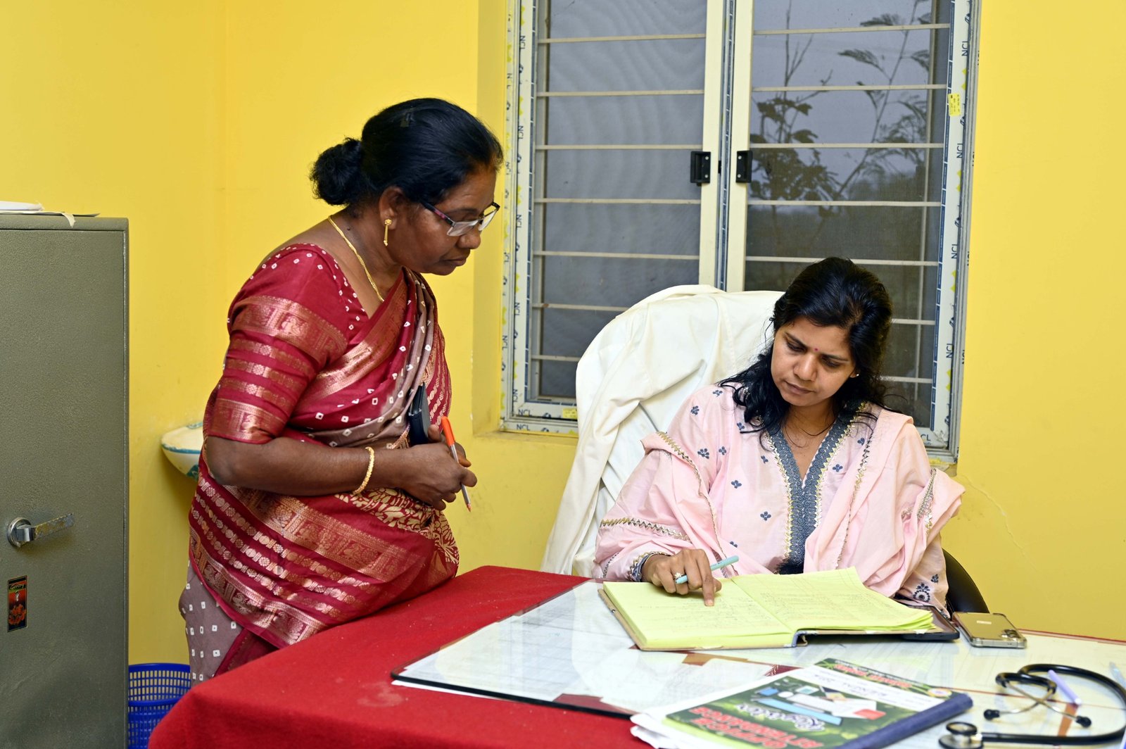 Collector conducts surprise inspection of Renjal PHC