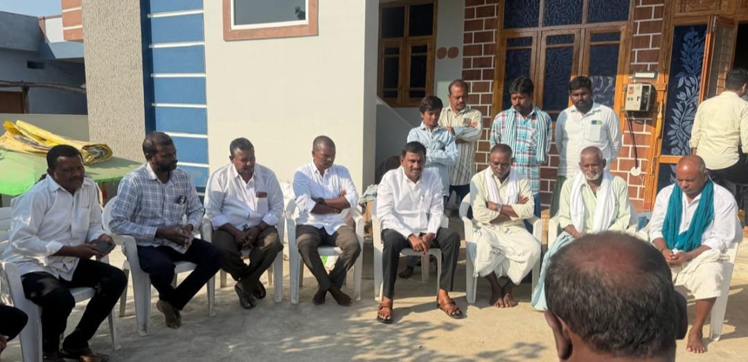 Manala visited several families in Ergatla