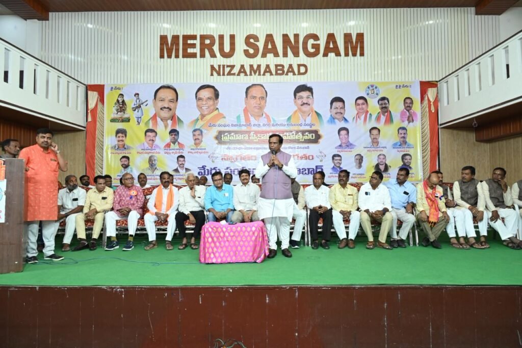 యువతను నాయకత్వం వైపు ప్రోత్సహించడంలో సంఘాలు కీలక పాత్ర పోషిస్తాయి