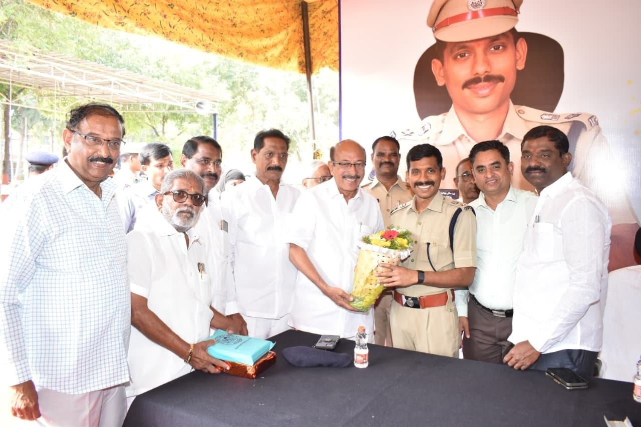 New executive committee of Officers Club meets CP