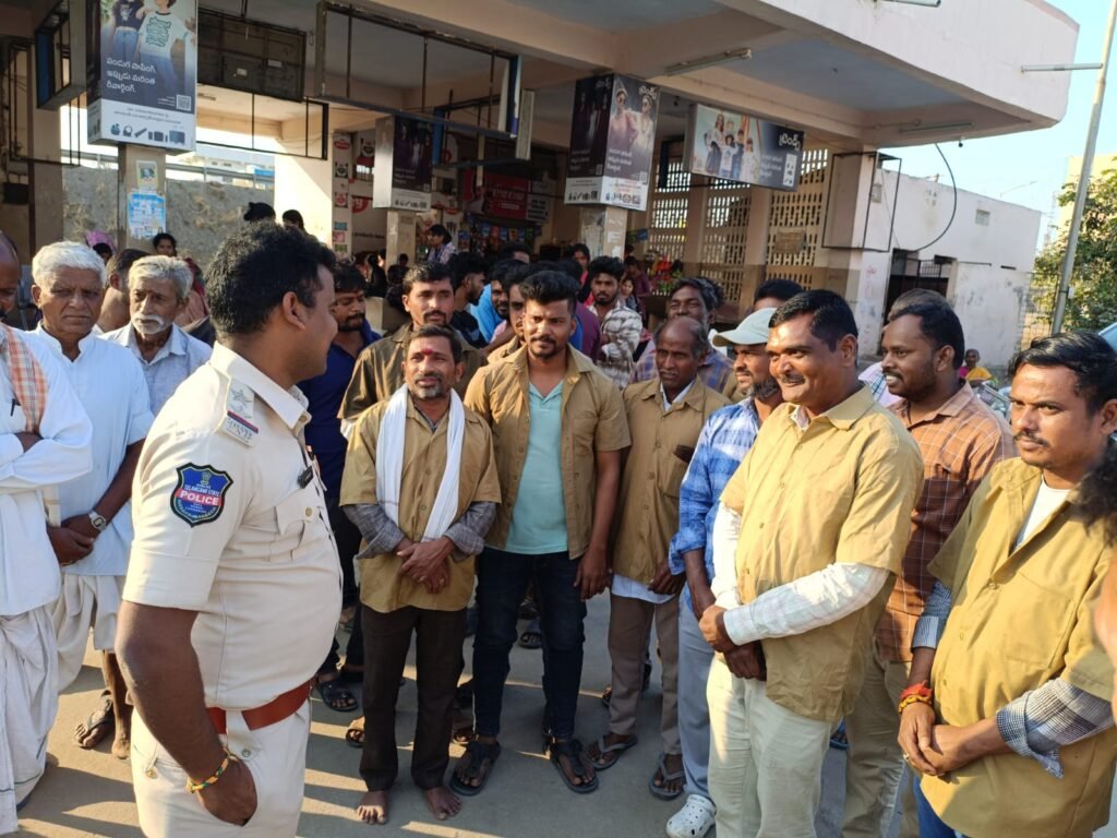 అరైవ్ అలైవ్ అవగాహన కార్యక్రమం ద్వారా డ్రైవర్లకు అవగాహన