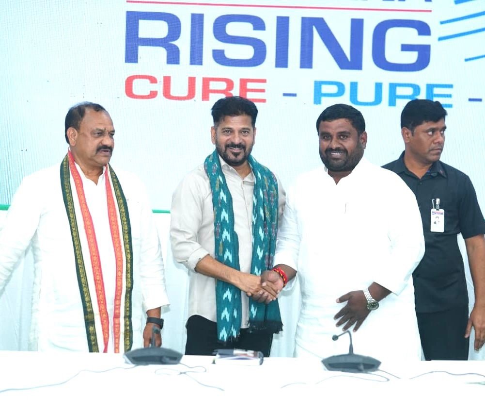 Bobbili Ramakrishna meets Revanth and Mahesh Kumar Goud
