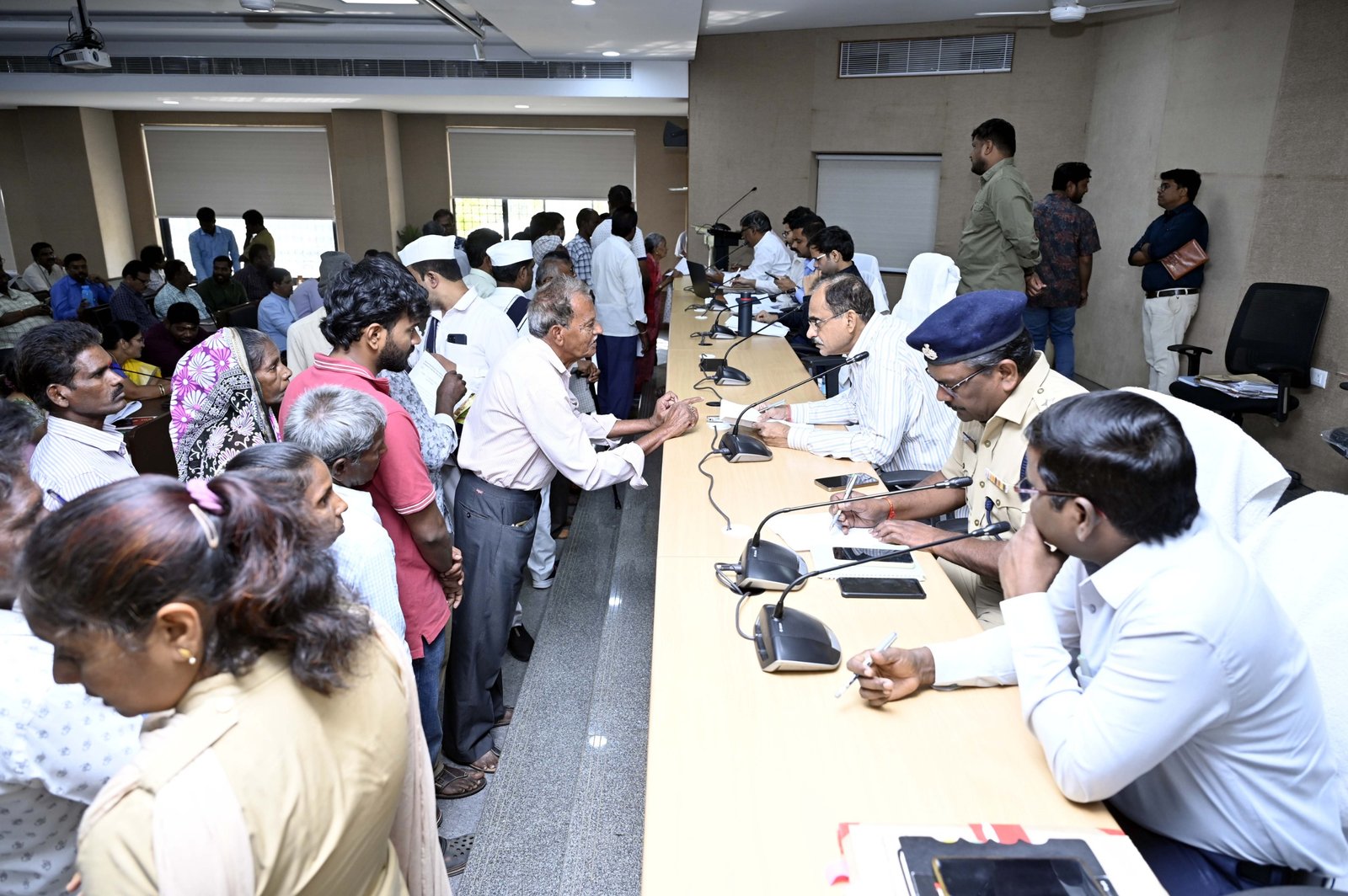 73 complaints to Prajavani