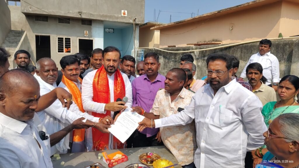 MLA Madan Mehan visited Yella Reddy