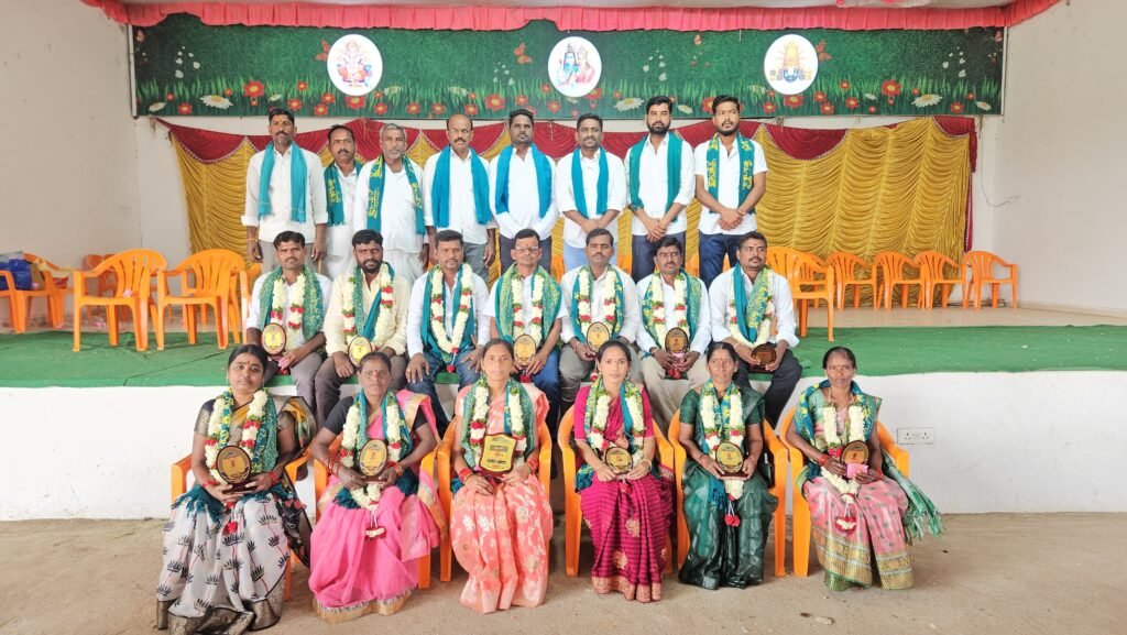 జీపీ పాలకవర్గాన్ని సన్మానించిన నాళేశ్వర్ మున్నుకాపు సంఘం సభ్యులు