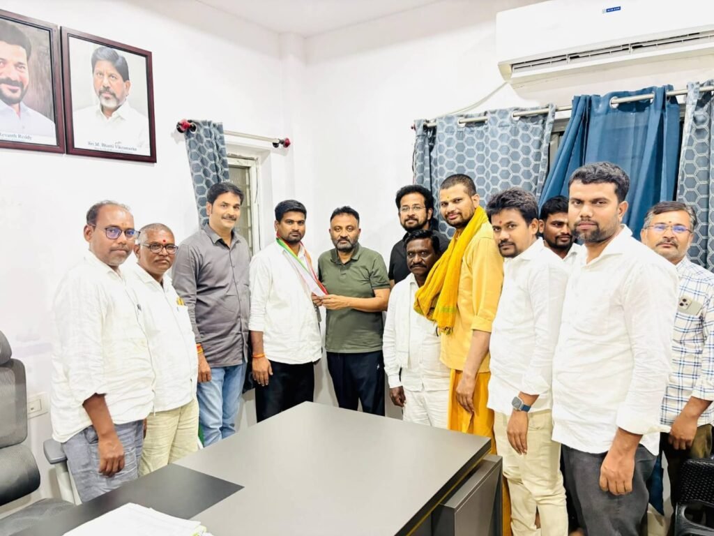 బిచ్కుందలో కాంగ్రెస్ పార్టీలోకి కొనసాగుతున్న చేరికలు