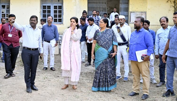 Collector inspects Polytechnic College