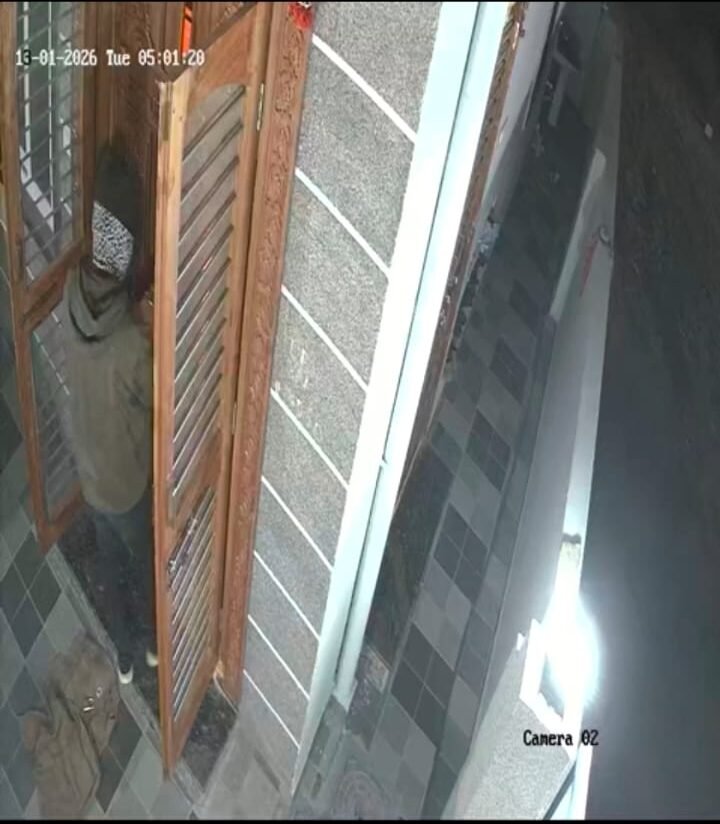 Burglary in four houses in Mubarak Nagar