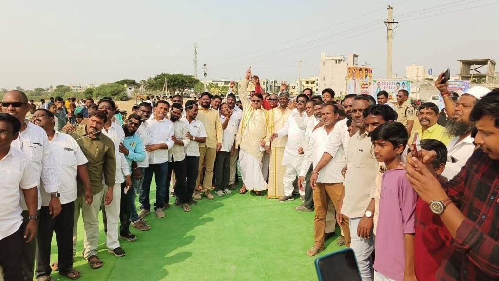 పతంగులు ఎగురవేసిన పోచారం