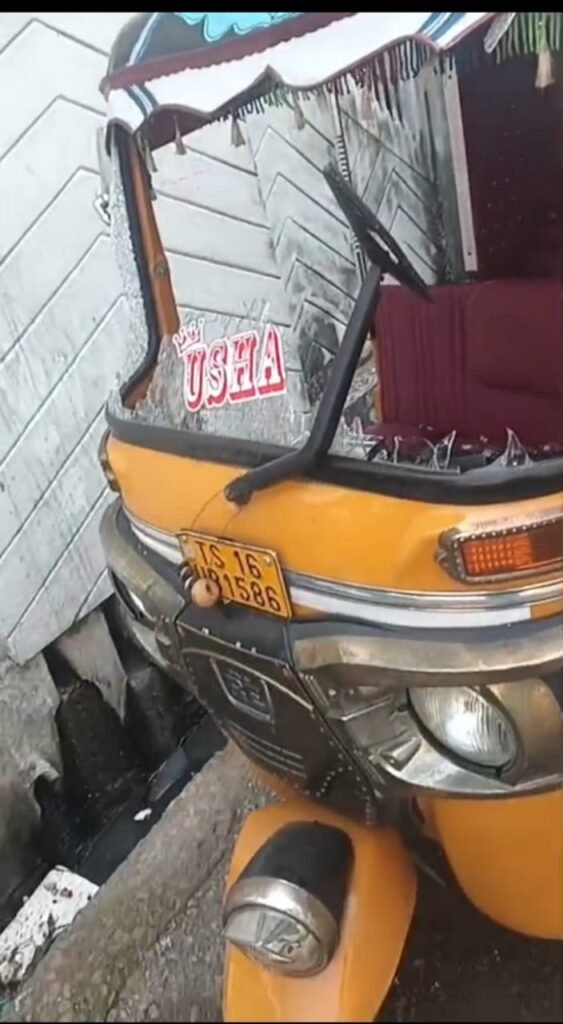 గంజాయి బ్యాచ్ వీరంగం