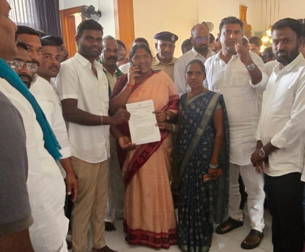 తడపాకల్ పుష్కర ఘాట్ అభివృద్ధి కై నిధులు మంజూరు చేయండి