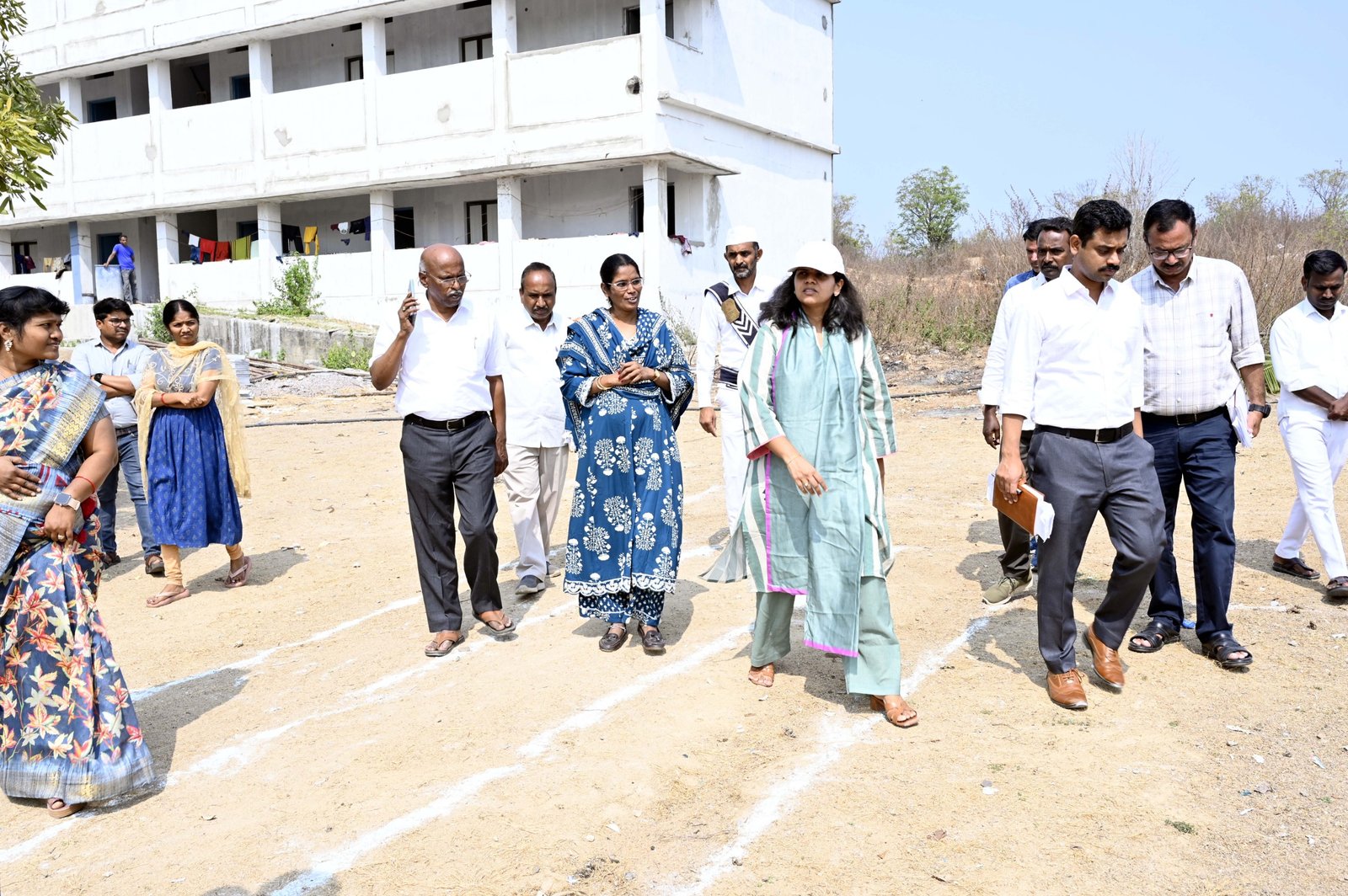 Collector conducts surprise inspection of Kasturba Girls' School