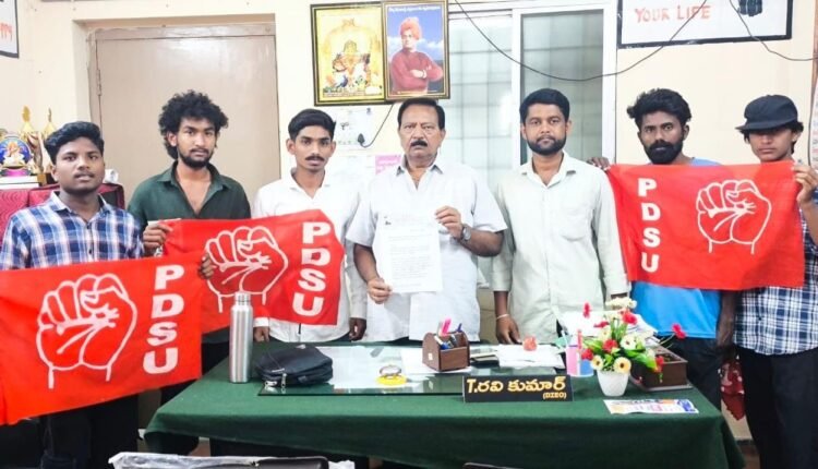 Action should be taken against private junior colleges