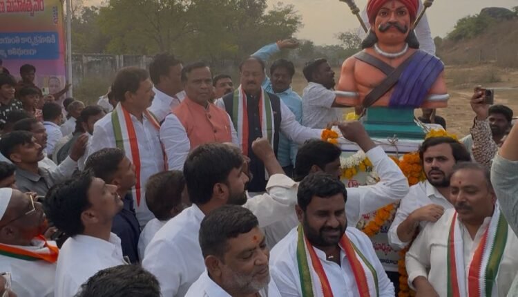 Statue of freedom fighter Vadde Obanna unveiled