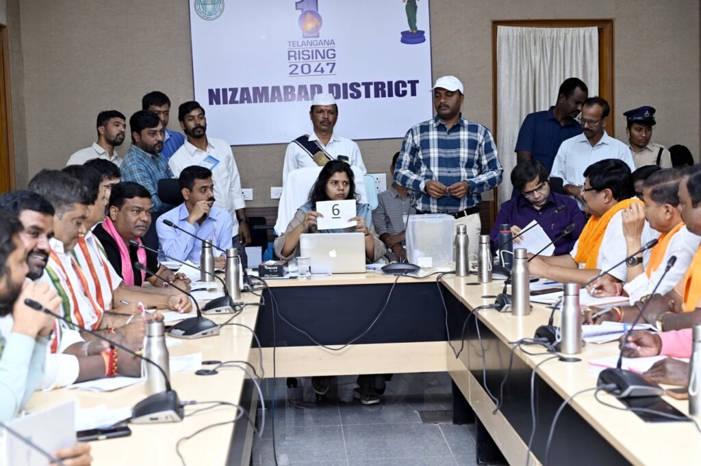 మున్సిపాలిటీల వార్డు స్థానాలకు రిజర్వేషన్లు ఖరారు