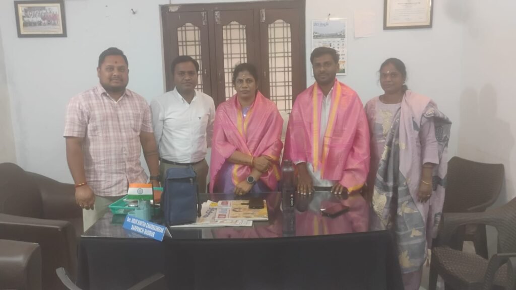వెల్ నెస్ హాస్పిటల్ ఆధ్వర్యంలో సర్పంచ్, ఉప సర్పంచ్ కు సన్మానం