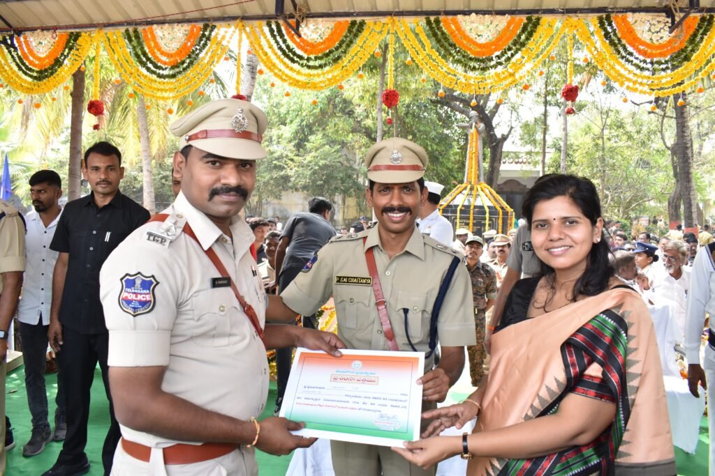 District level award for MPDO Ananth Rao
