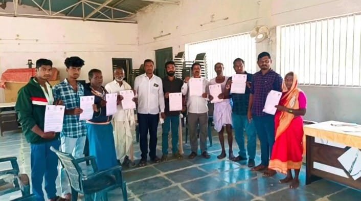Distribution of bills for the Gruha Jyoti scheme in Mallapur