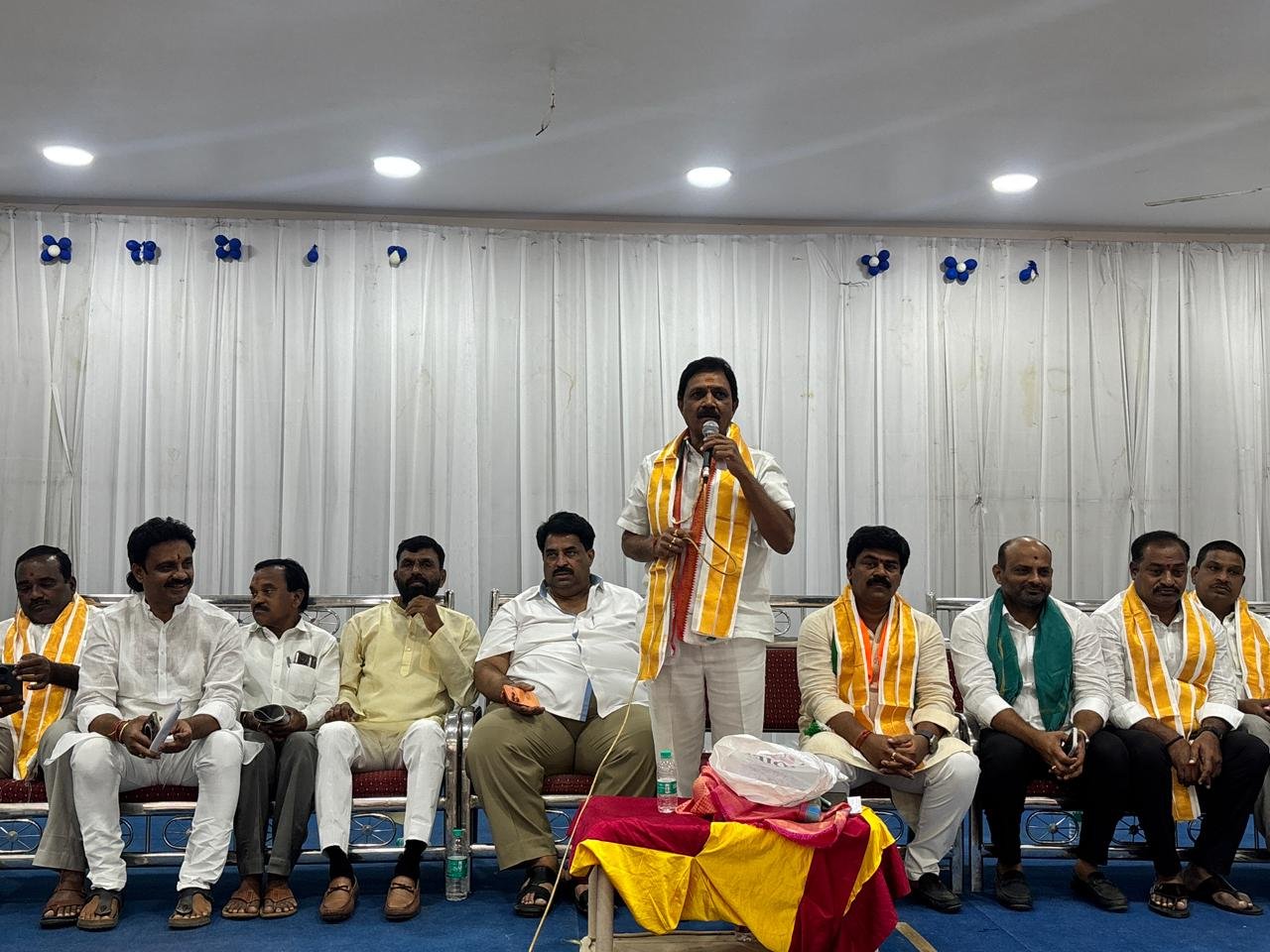 The ruling Congress party is preparing for the upcoming municipal elections