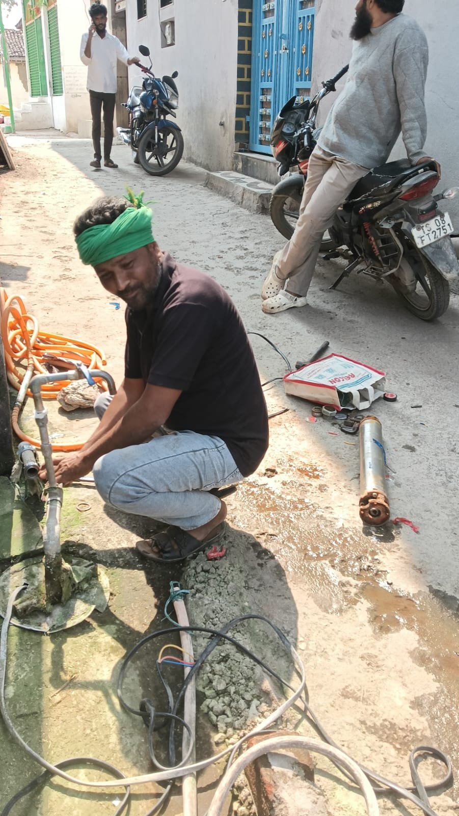 Village Sarpanch gets borewell repaired