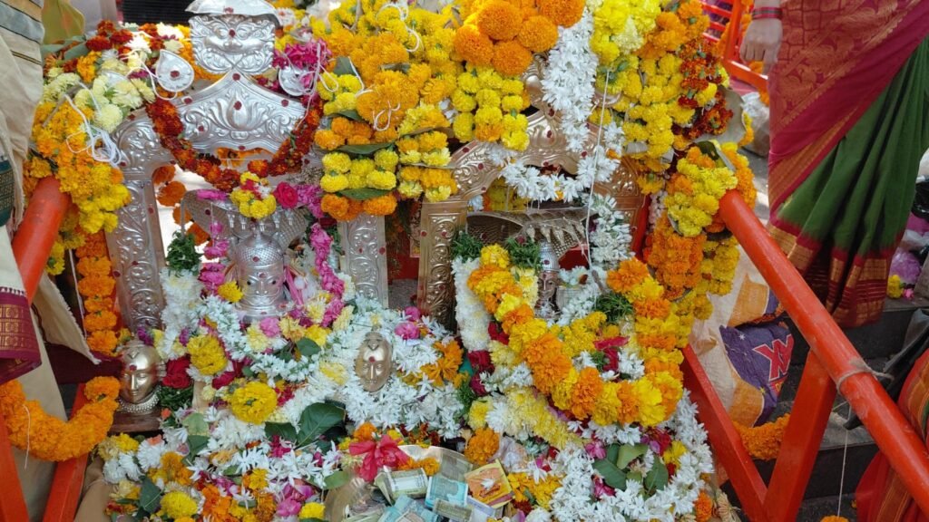 హర హర మహాదేవా… శంభో శంకరా …