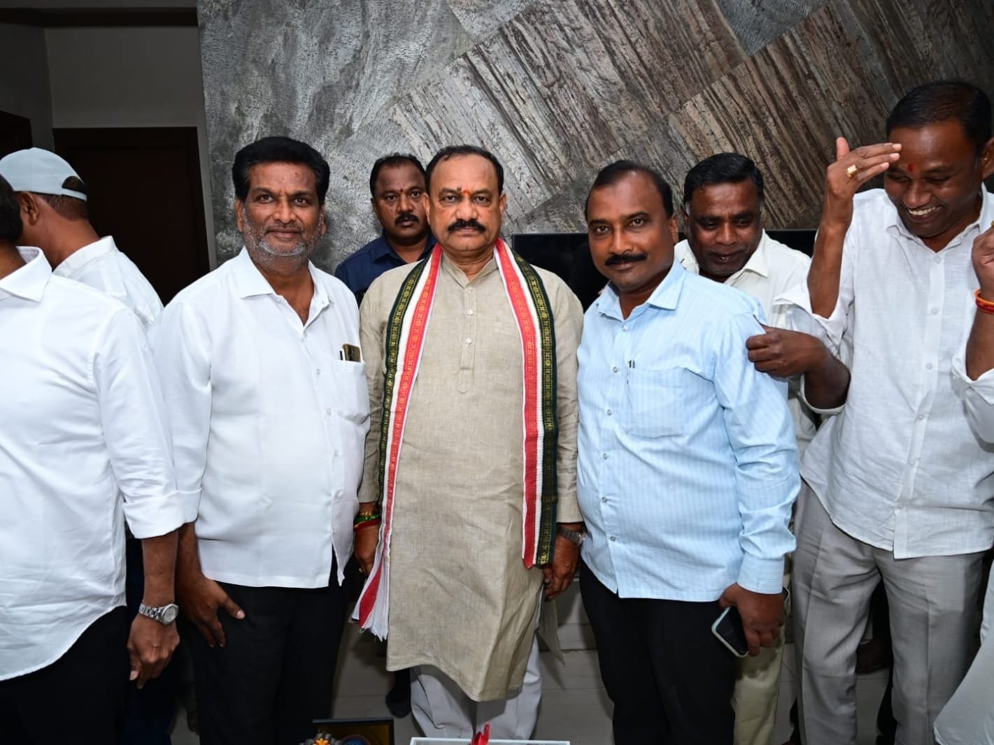 District Minority President Abdul Khalek met PCC President Mahesh Kumar Goud.