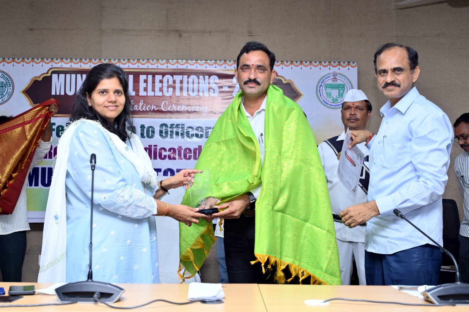 Commissioner honored for conducting Bodhan Municipal Elections