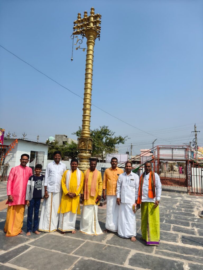 Nizamabad Vishwakarma dignitaries attended the coronation of the 8th generation grandson of Potuluri Veera Brahmendra Swamy
