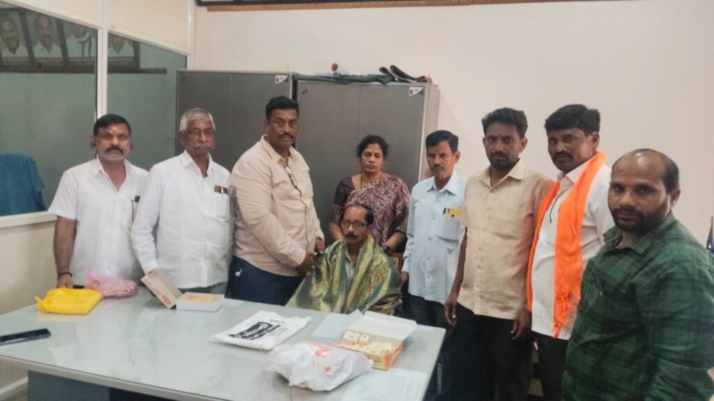 సహకారం సంఘంలో సుదర్శన్ చేసిన సేవలు మరువలేని