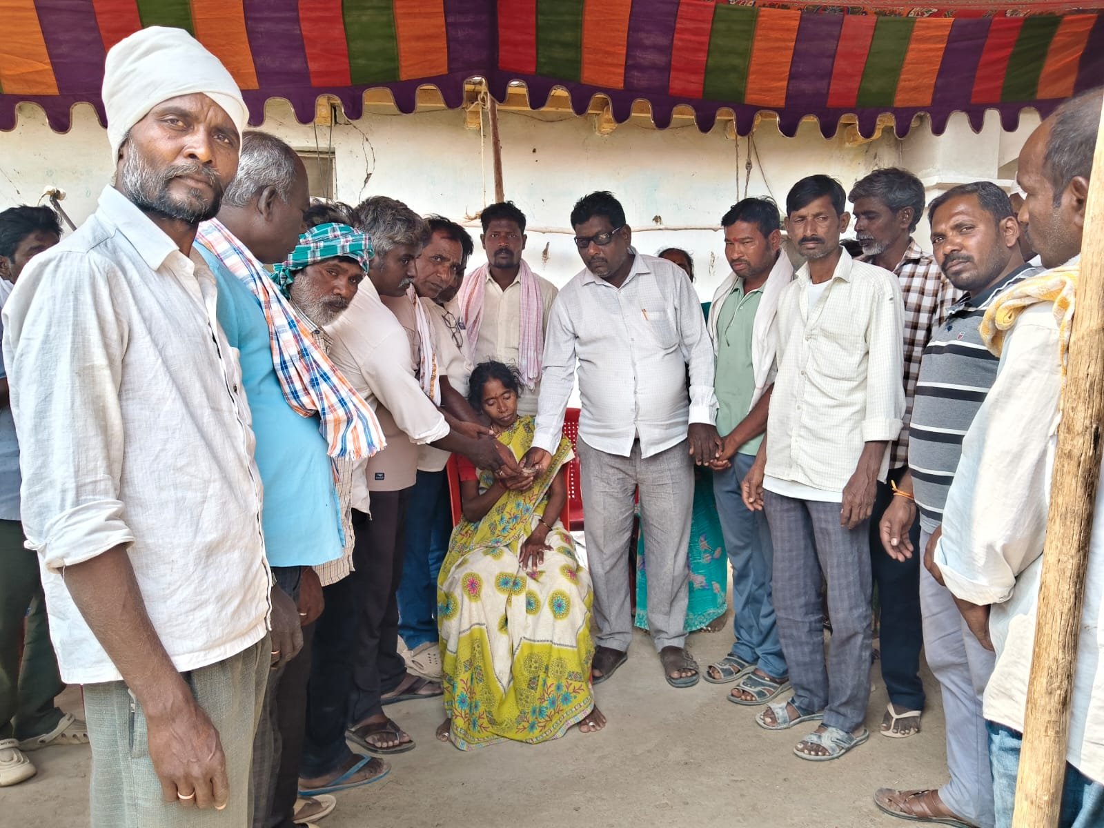 Providing financial assistance to the family of the deceased