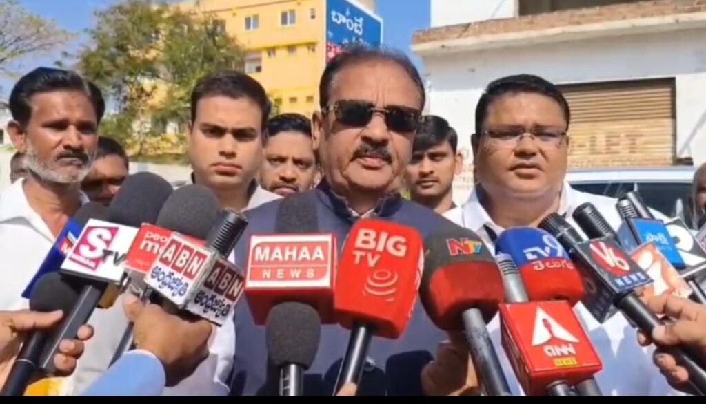 Shabbir Ali stood in the queue like a common man and voted