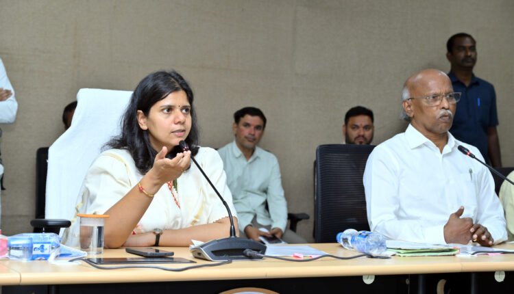 Cell phones should not be allowed inside SSC examination centers.