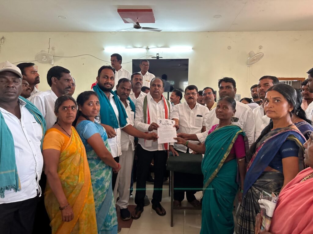 Congress government's goal is to make one crore women crorepatis