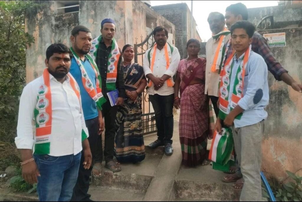 6వ వార్డులో కాంగ్రెస్ అభ్యర్థి హీనా ఫాతిమా ఎన్నికల ప్రచారం.