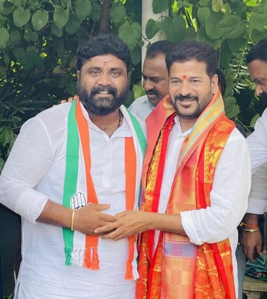 Congress candidate campaigned door-to-door in 36th division