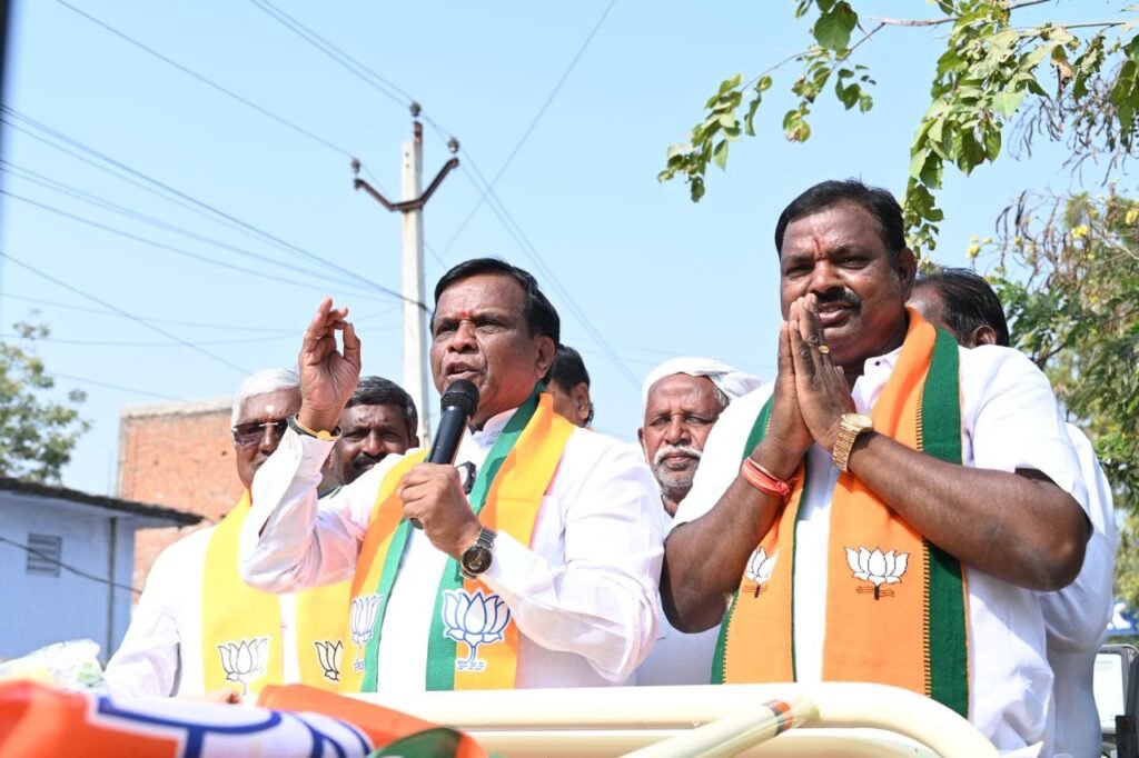 ఇందూరులో ట్రిపుల్ ఇంజన్ సర్కార్ రాబోతుంది..
